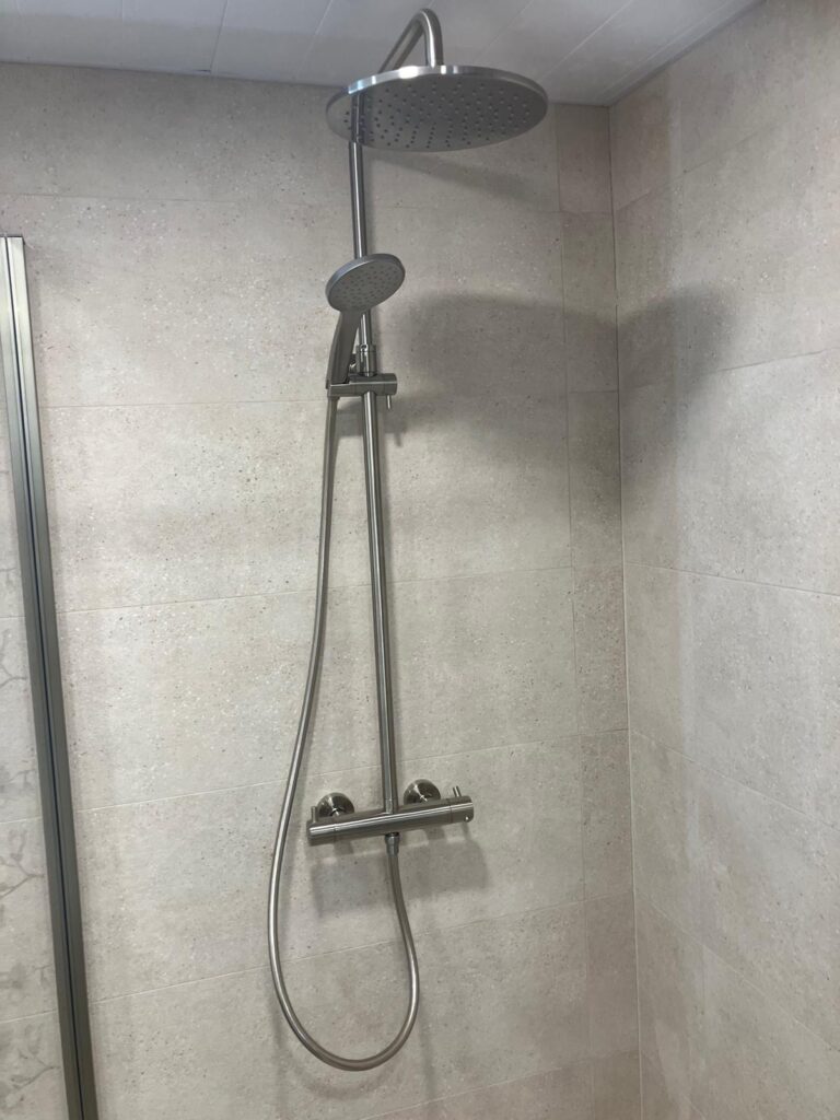 Tuscany Bathroom Bay 7